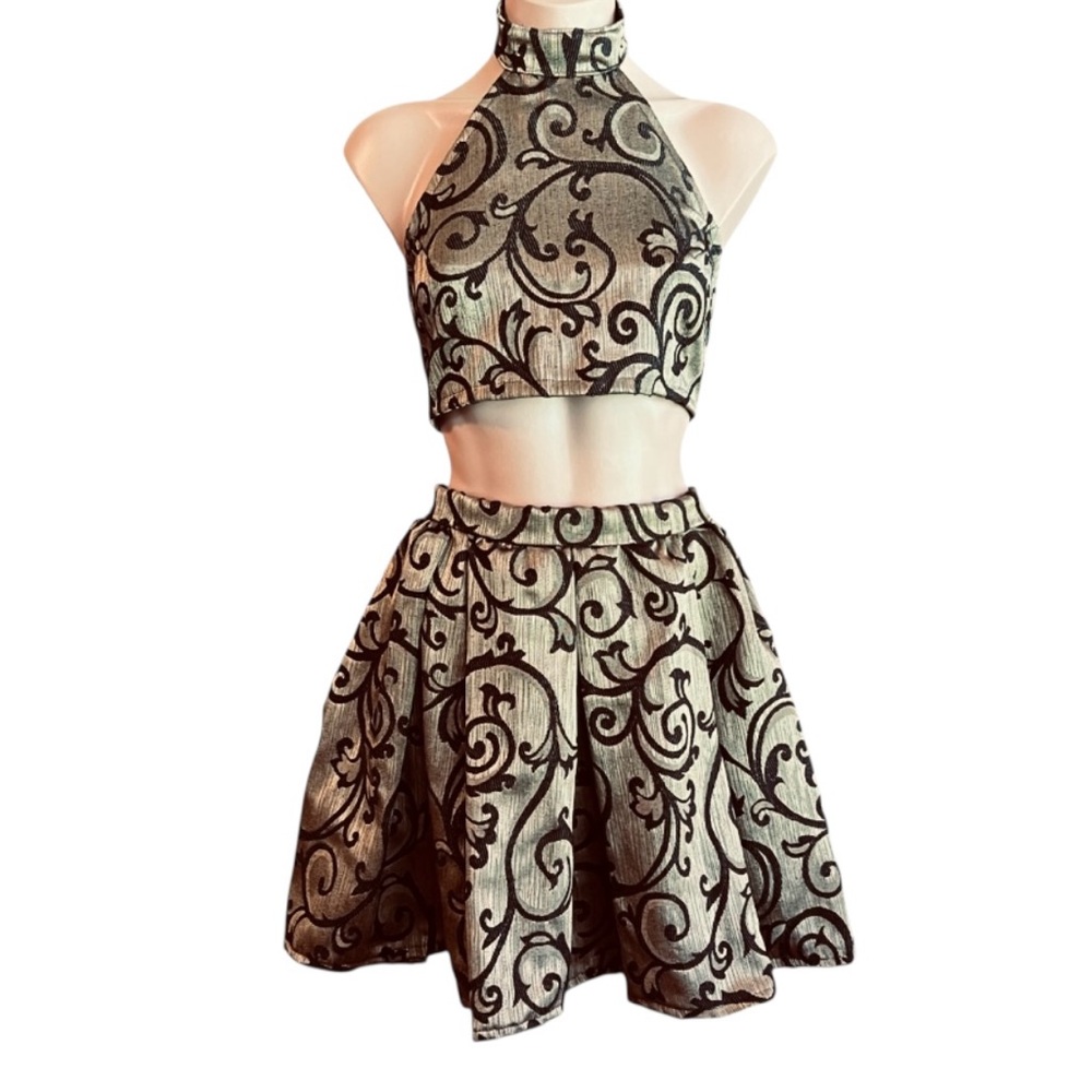 Black and Gold 2 Piece Pleated Halter Top Mini Skirt Dress for Prom